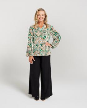 BWY8732-Top-Winter Greens-BWY8724-Pant-Black-Front
